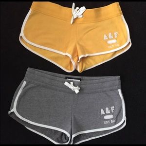 NWOT Bundle of 3 Abercrombie & Fitch Shorts Size M
